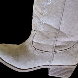 Old Navy Kids Suede Boot in Light Beige